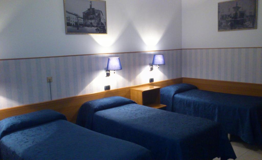 Hotel Pineta Cagli Habitación foto
